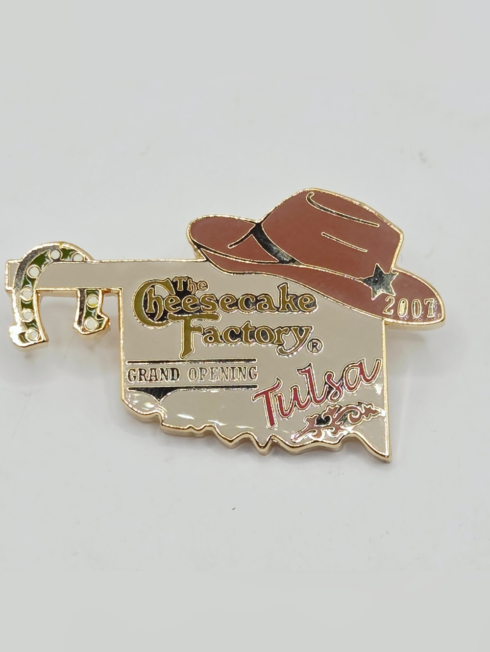 The Cheesecake Factory Tusla Grand Opening 2007 Pin Horse Shoe Cowboy Hat RARE